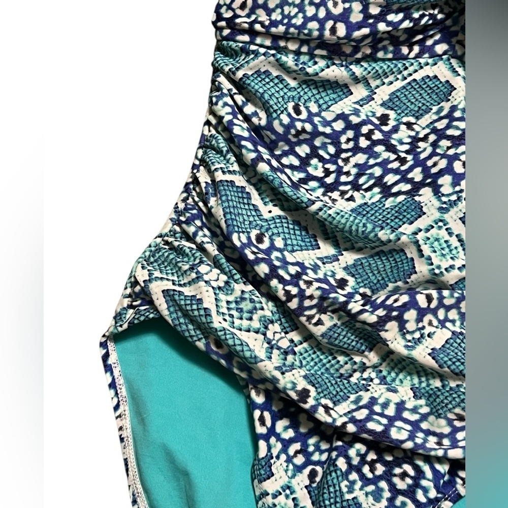 La Blanca one piece goddess v-neck snake print ruched bathing suit blue teal - Picture 4 of 9